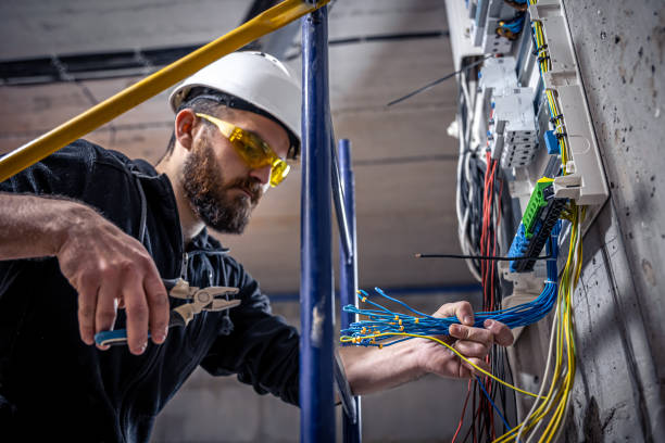 Best Emergency Electrical Repair  in Newark, DE